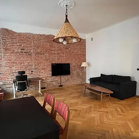 Διαμέρισμα Spacious & Comfortable *